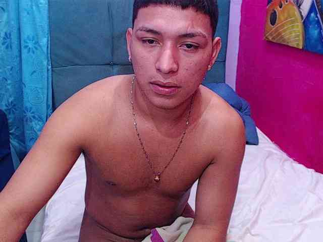 twinksfuck webcam