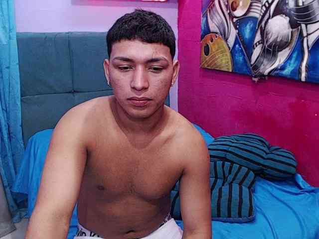 twinksfuck webcam