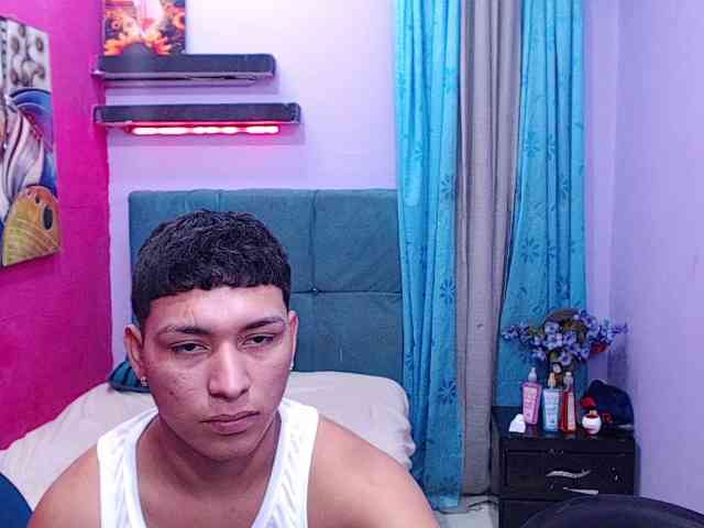 twinksfuck webcam