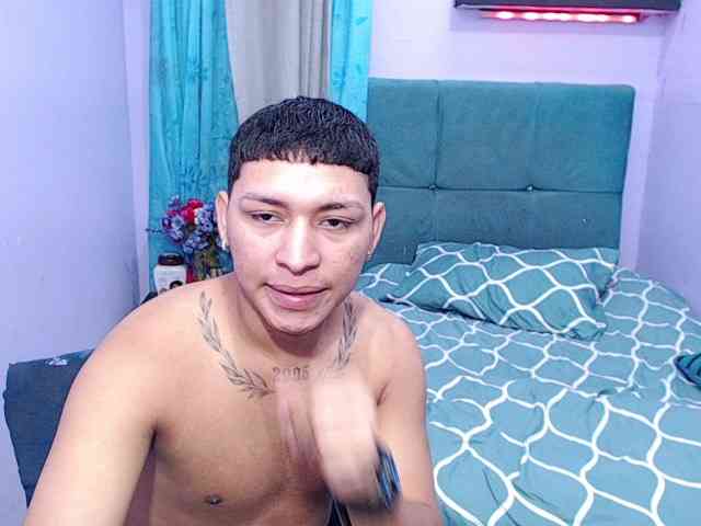 twinksfuck webcam