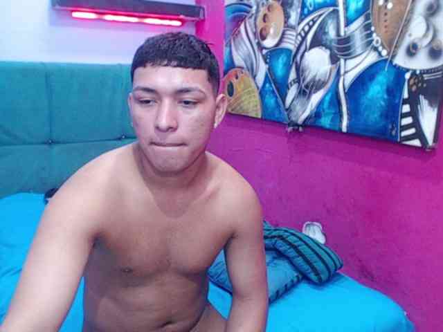 twinksfuck webcam