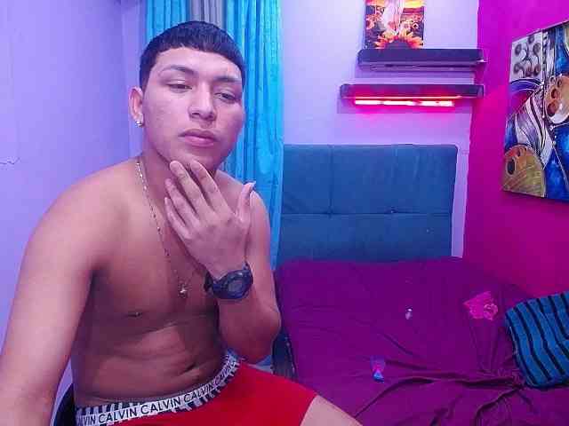 twinksfuck webcam