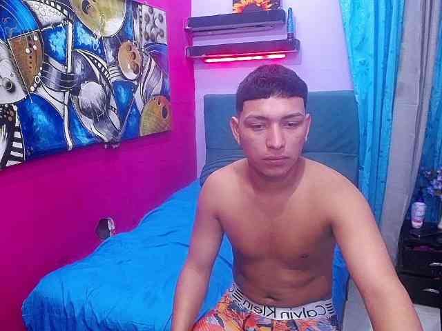 twinksfuck webcam