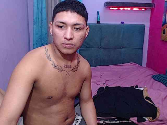 twinksfuck webcam