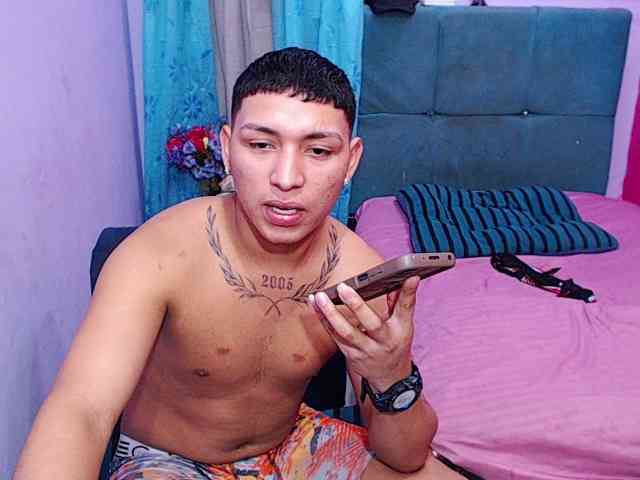twinksfuck webcam