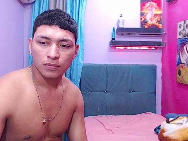 twinksfuck Sex Cam Show