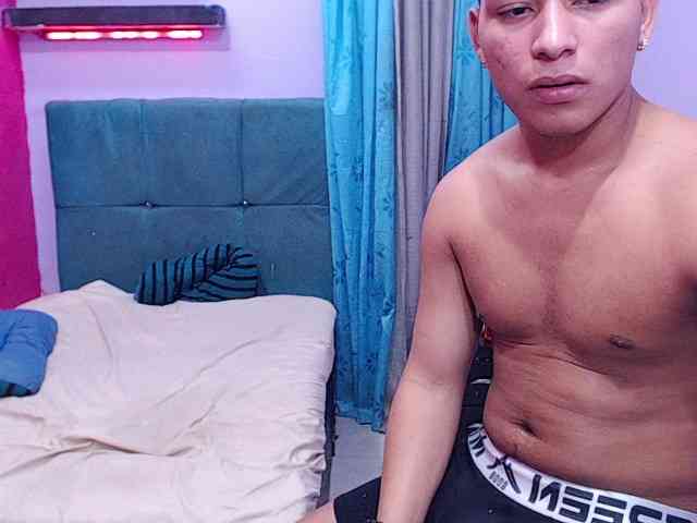 twinksfuck webcam