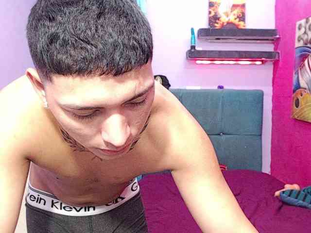 twinksfuck webcam