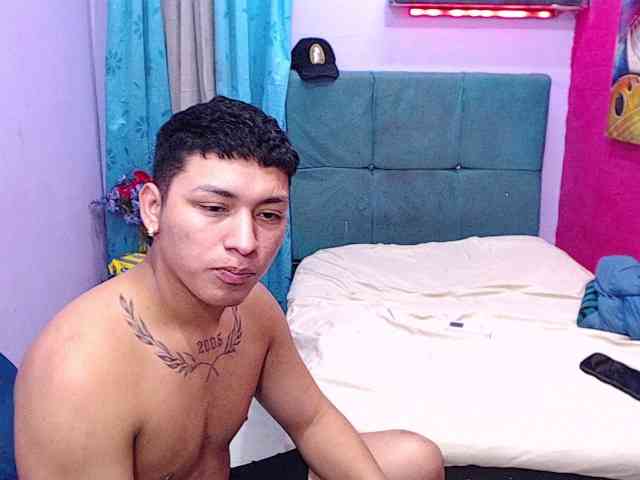 twinksfuck webcam