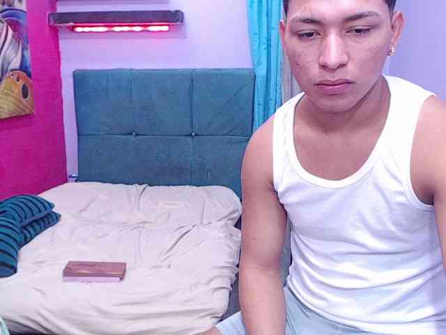 twinksfuck Live Webcam on BongaCams