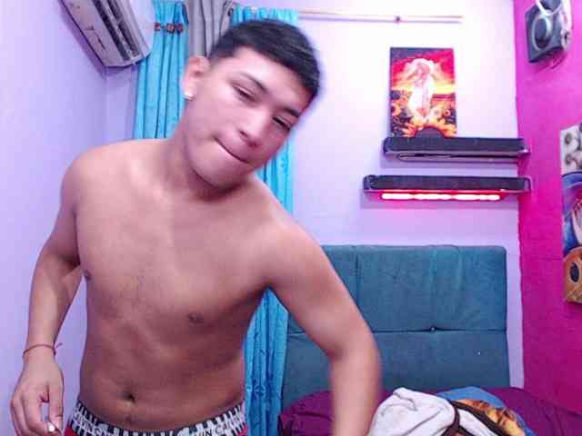 twinksfuck Live Webcam on BongaCams