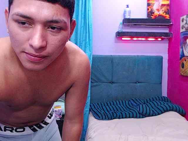 twinksfuck Sex Cam Show