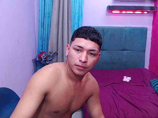 twinksfuck webcam