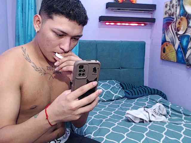 twinksfuck webcam