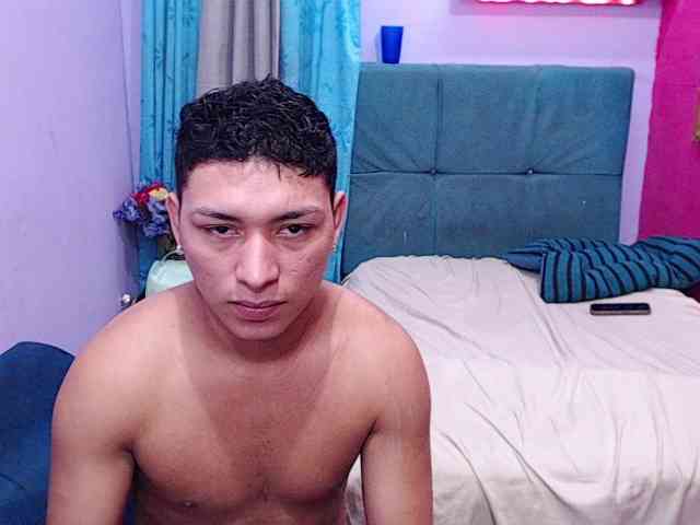 twinksfuck webcam