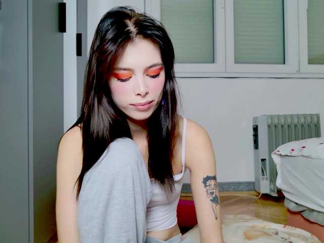 HardCandyBaby live cam on BongaCams