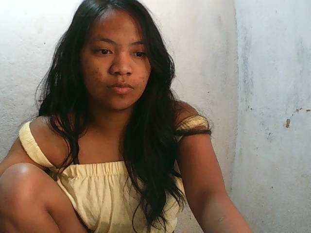 Sarah-001 live cam on BongaCams