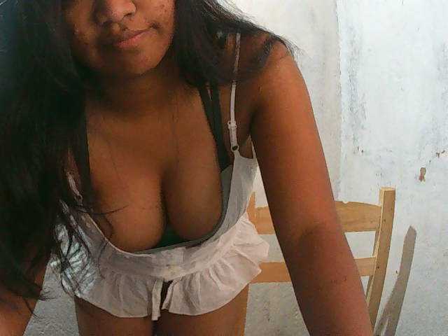 Sarah-001