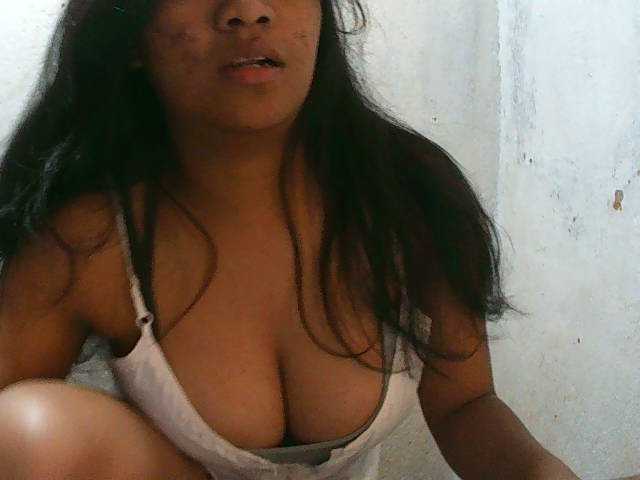 Sarah-001