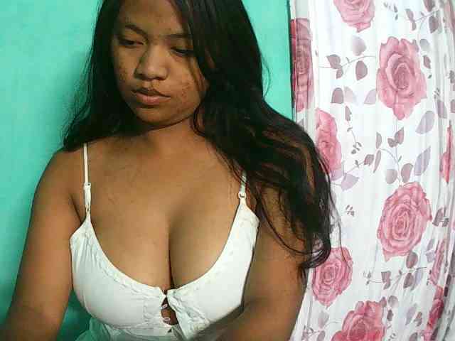 Sarah-001