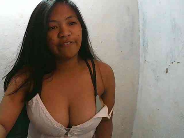 Sarah-001 Live Webcam on BongaCams