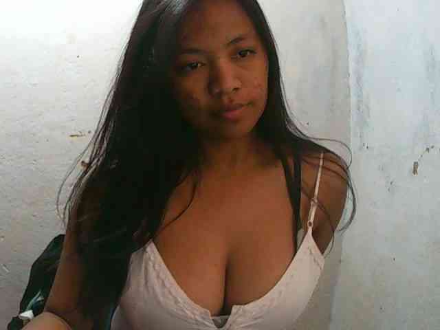 Sarah-001 webcam