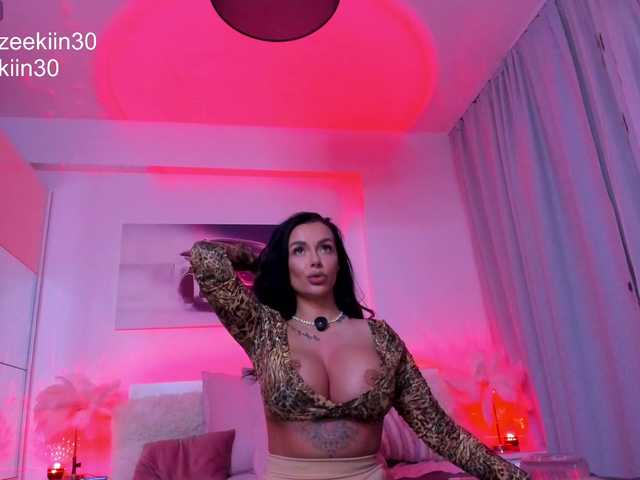 Iammazeekiin30xx's BongaCams show and profile