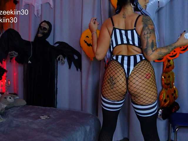 Iammazeekiin30xx live cam on BongaCams