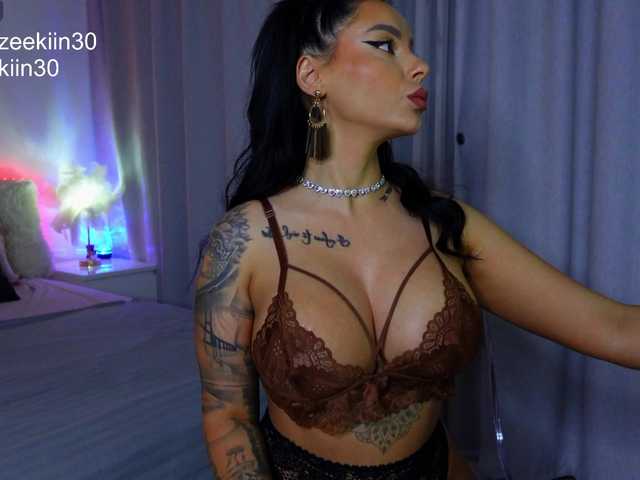 Iammazeekiin30xx live cam preview