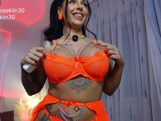 Iammazeekiin30xx's BongaCams show and profile