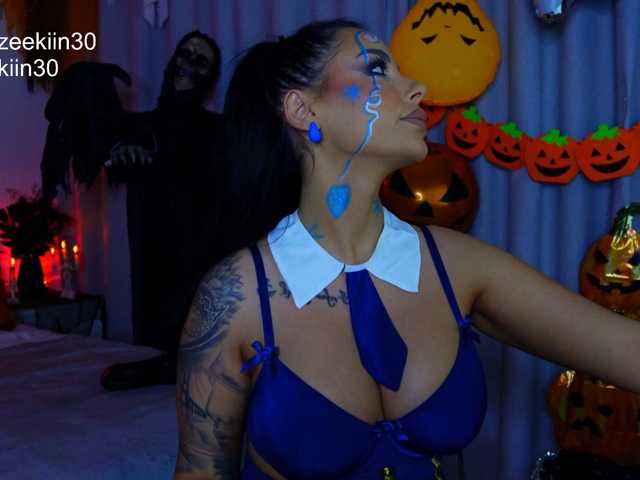 Iammazeekiin30xx live cam on BongaCams