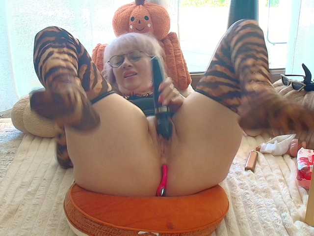 CougarMilf