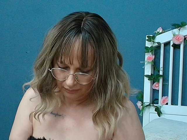 CougarMilf live cam on BongaCams