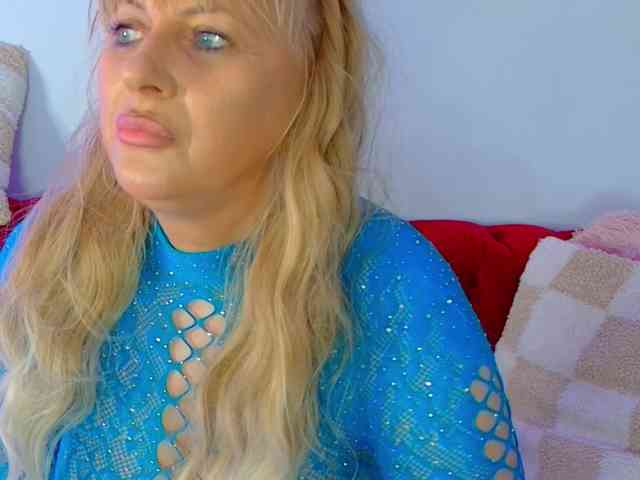 CougarMilf webcam
