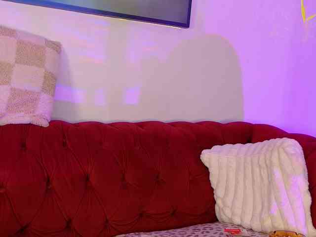 CougarMilf webcam