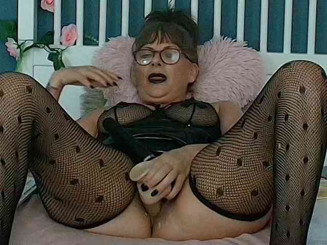 CougarMilf webcam