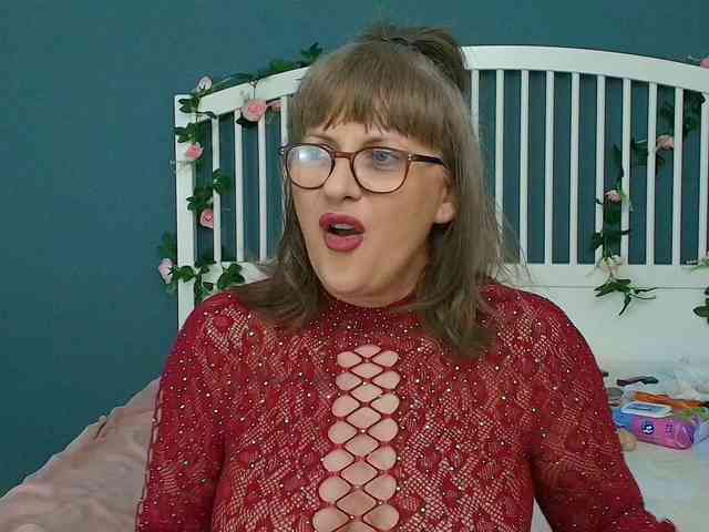 CougarMilf webcam