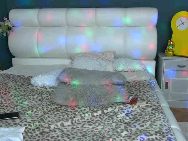 CougarMilf webcam
