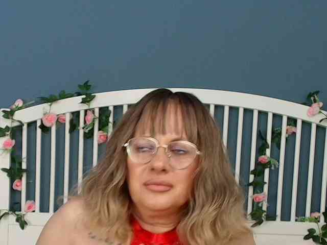 CougarMilf webcam