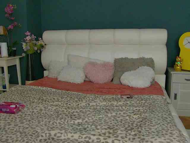 CougarMilf webcam