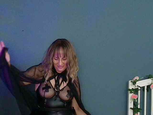 CougarMilf webcam