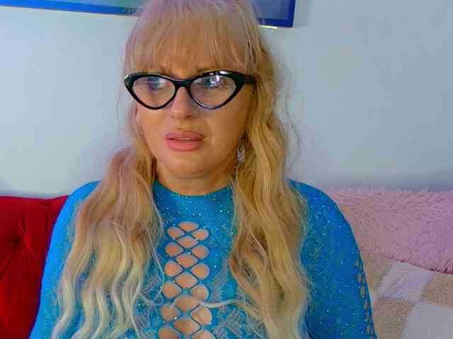 CougarMilf webcam