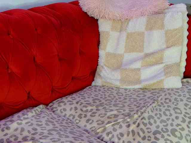 CougarMilf webcam