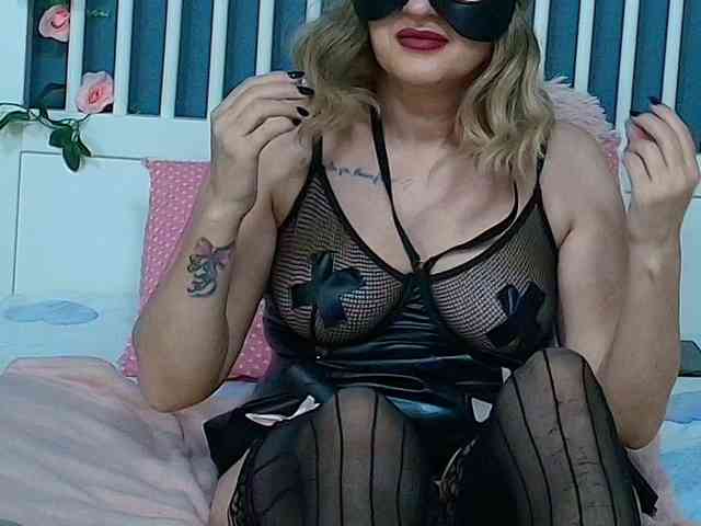 CougarMilf webcam