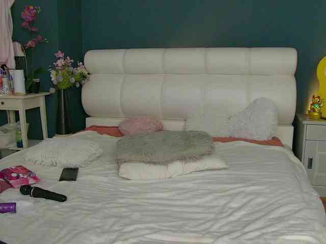 CougarMilf webcam