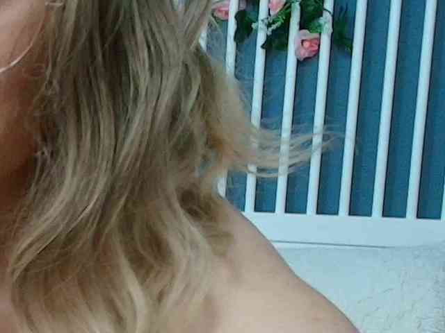 CougarMilf webcam