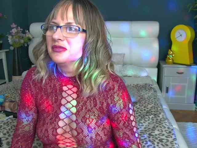 CougarMilf webcam