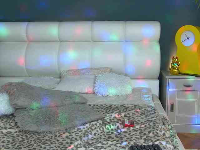 CougarMilf webcam