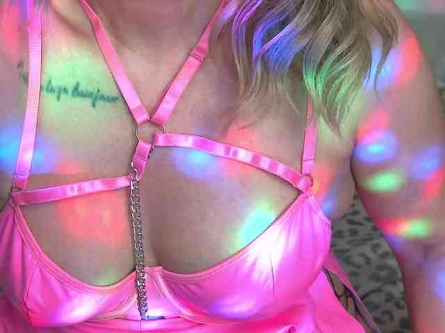 CougarMilf webcam