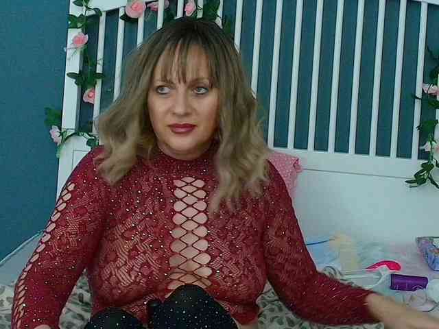 CougarMilf webcam